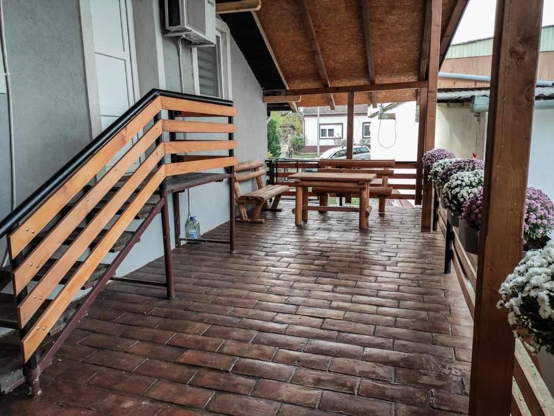 Apartamento S. A. L. Prenociste Zrenjanin Exterior foto